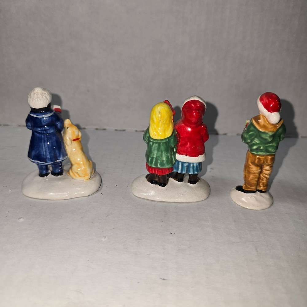 Department 56 Original Snow Village HERE WE COME A CAROLING #51616 3-piece set - Picture 3 of 8